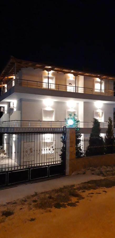 Vila Ervin Second Floor Ksamil Luaran gambar