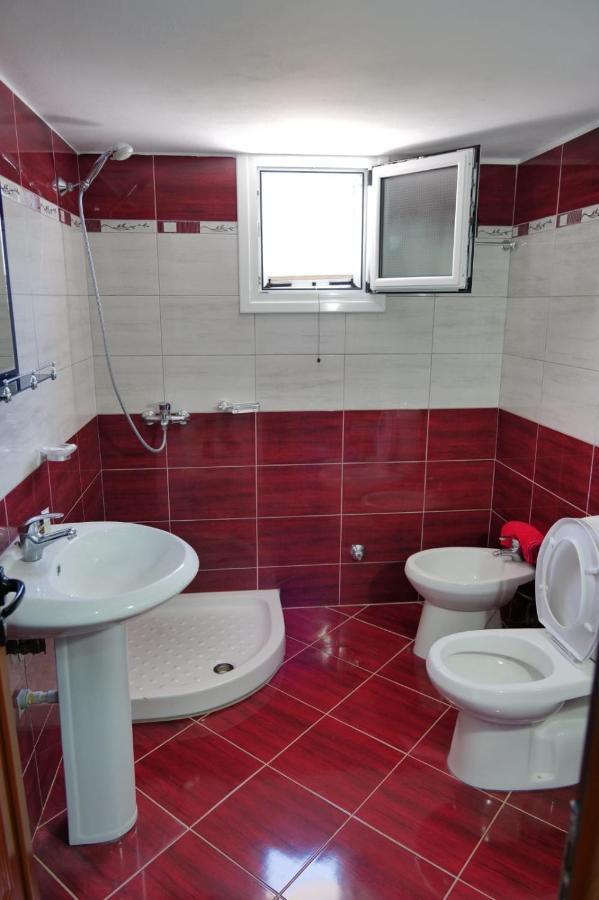 Vila Ervin Second Floor Ksamil Luaran gambar